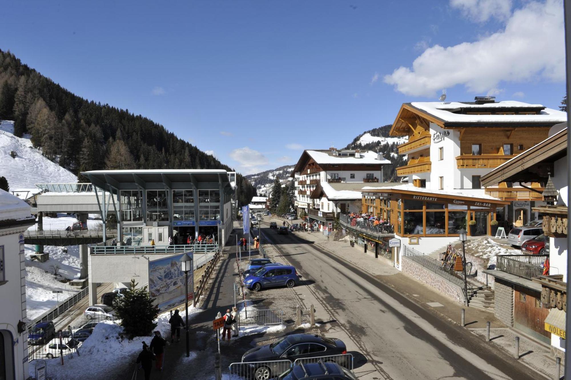 Hotel Europa Dolomites Selva di Val Gardena Extérieur photo