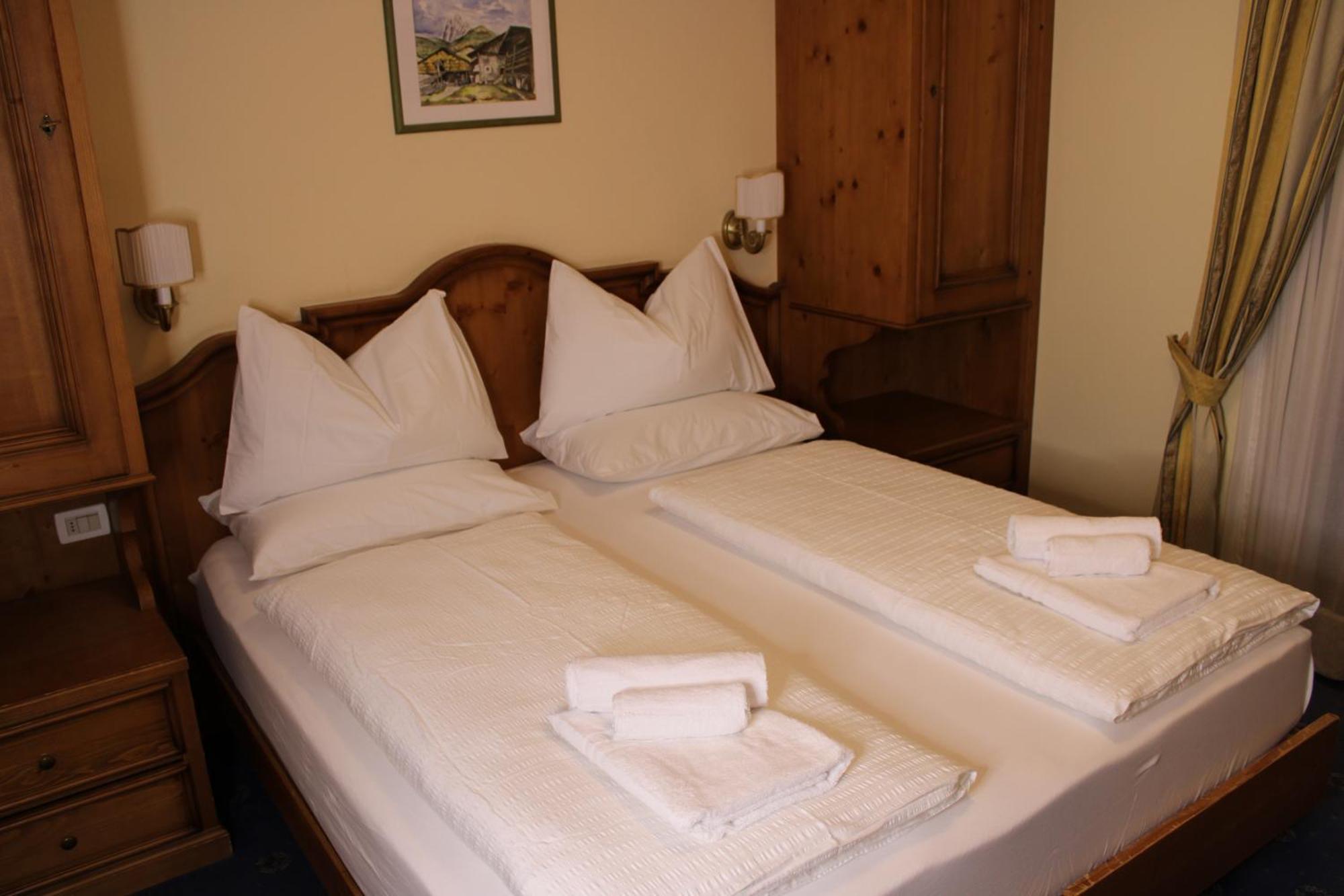 Hotel Europa Dolomites Selva di Val Gardena Extérieur photo
